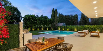 17827 Miranda Street, Encino