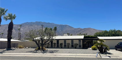 2605 N Kitty Hawk Drive, Palm Springs