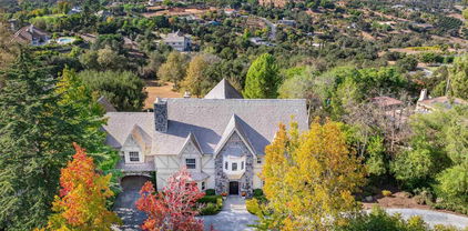 5 Rolling View Lane, Fallbrook