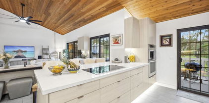 29881 Circle R Creek Ln, Escondido