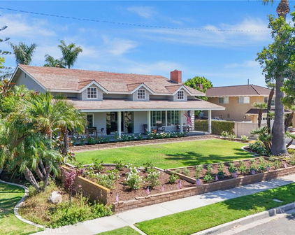 3315 E Romelle Avenue, Orange