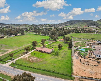 20425 Avenida Castilla, Murrieta