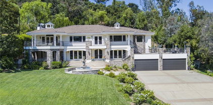 11947 Iredell Street, Studio City