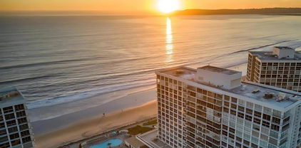 1750 Avenida Del Mundo Unit 101, Coronado