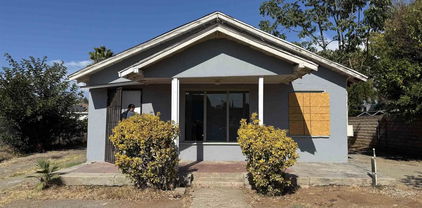 1104 S Escondido Blvd, Escondido