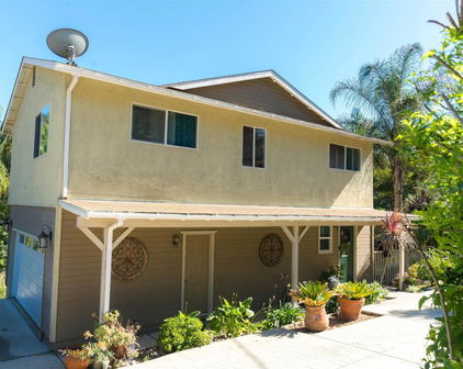 10179 Canyon Dr, Escondido