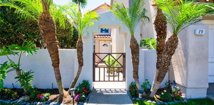 19 Las Cruces, Irvine