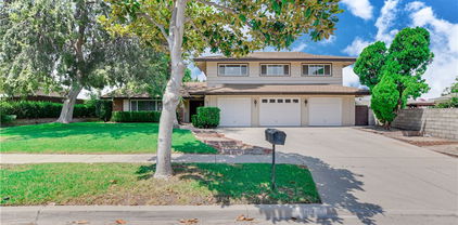 687 Locust Street, Corona