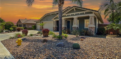2025 James Gaynor Street, Fallbrook