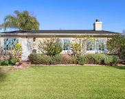 806 N Beachwood Drive, Burbank image
