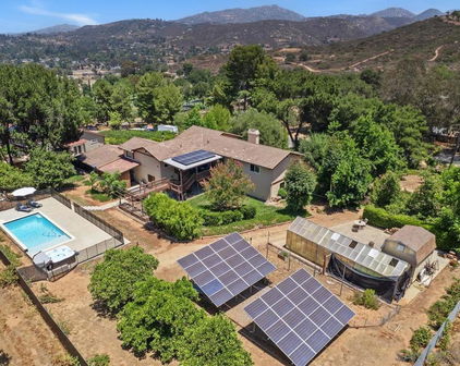 14210 Tierra Bonita Road, Poway