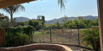 2476 Fallbrook Pl, Escondido