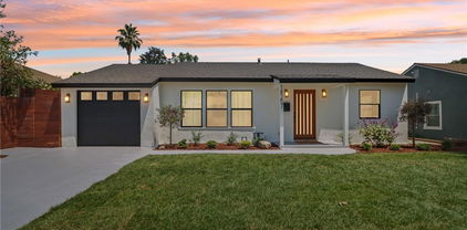 18257 Palora Street, Tarzana