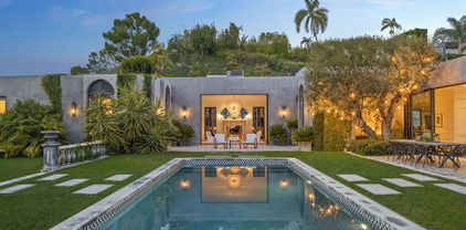 1457 Blue Jay Way, Los Angeles