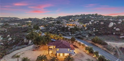 41950 Hacienda Dr, Murrieta