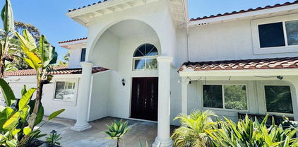 15696 Oakstand Road, Poway