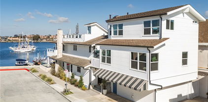 207 E Edgewater Avenue, Newport Beach