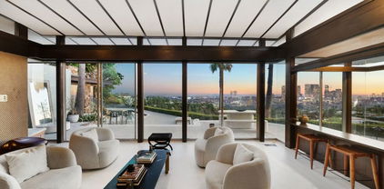 1760 Carla, Beverly Hills