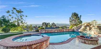 5215 E Rolling Hills Drive, Anaheim Hills