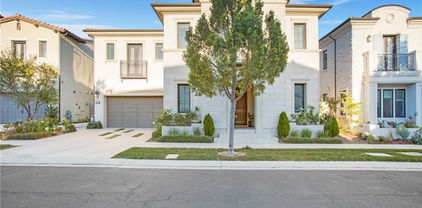 85 Spacial, Irvine