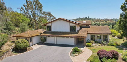 4003 S Mission Rd, Fallbrook