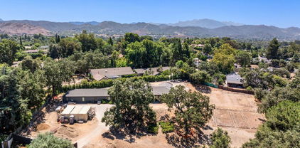 1250 La Peresa Drive, Thousand Oaks