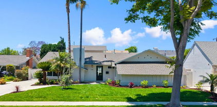11741 Foster Rd, Los Alamitos