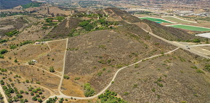 888 Via Vueltas, Temecula