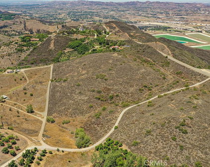 888 Via Vueltas, Temecula
