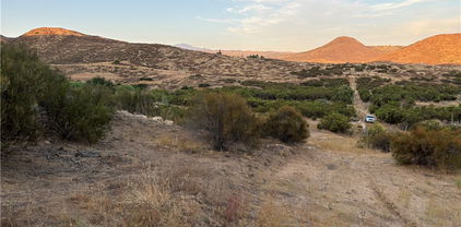 Jonas Court, Hemet
