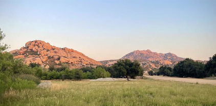 19191 High Glen Rd., Jamul