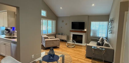 7322 Yellowtail Dr Unit 205, Huntington Beach