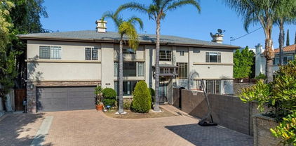 18330 Hanan Court, Tarzana