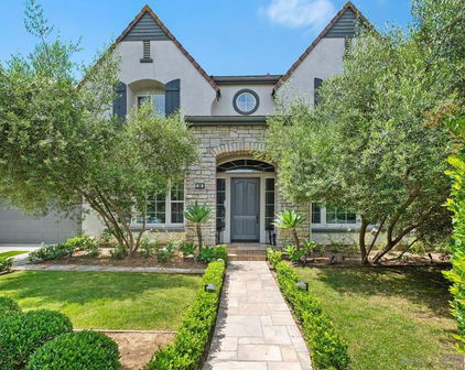 50 Whitehall, Newport Beach