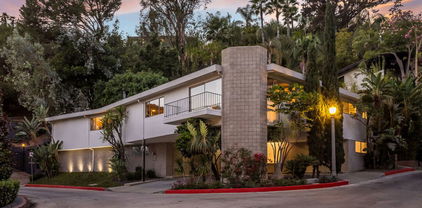 1501 Schuyler Road, Beverly Hills
