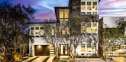 655 Alder Way, Montebello