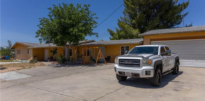 8782 Peach Avenue, Hesperia