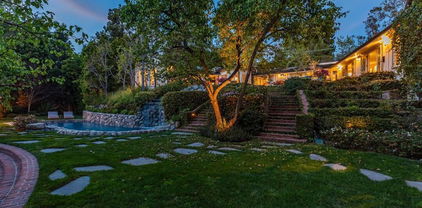615 N Tigertail Road, Los Angeles