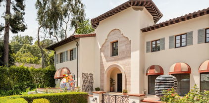 4009 Valley Meadow Road, Encino
