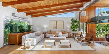 1470 N Tigertail Road, Los Angeles
