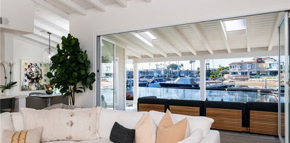 56 Balboa Coves, Newport Beach