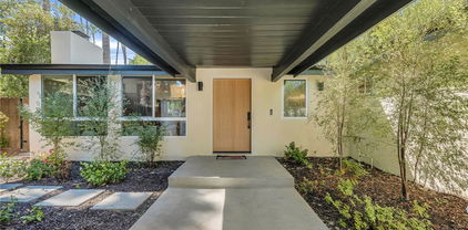 4941 Rigoletto Street, Woodland Hills