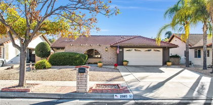 2085 Flame Tree Way, Hemet