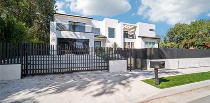 5321 Oak Park Avenue, Encino
