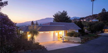 2108 El Arbolita Drive, Glendale