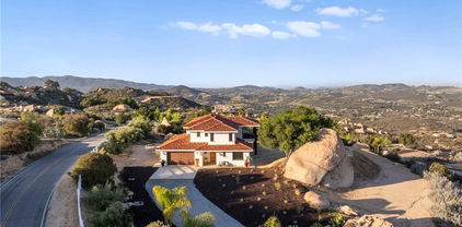 41950 Hacienda Dr, Murrieta