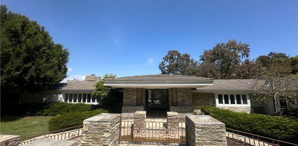 60 Crest Road E, Rolling Hills