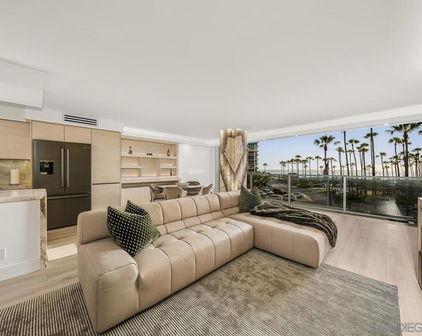 1820 Avenida Del Mundo Unit 210, Coronado