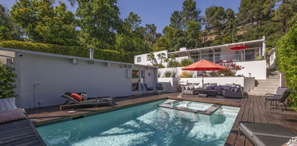 2544 Greenvalley Road, Los Angeles
