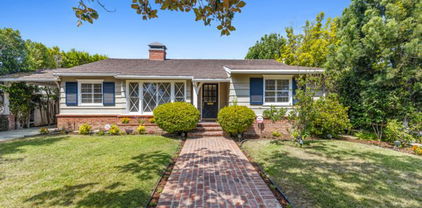 4545 Allott Ave, Sherman Oaks
